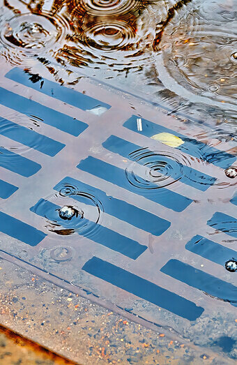 https://blockeddrainsdarch.com.au/uploads/2025/07/stormwater-drains-58152.jpg